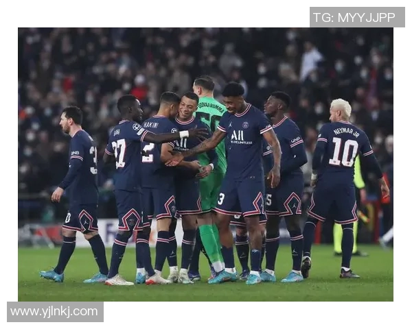 多特蒙德与巴黎圣日耳曼激战在即谁能在欧冠赛场笑到最后